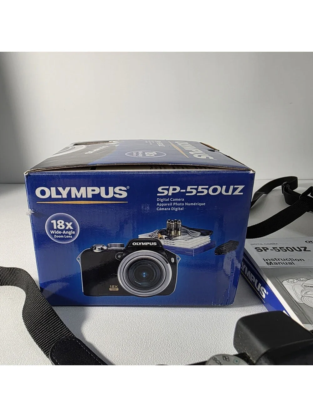 Olympus SP-550UZ Digital Camera 7.1MP 18x Optical Zoom Image Stabilization WORKS